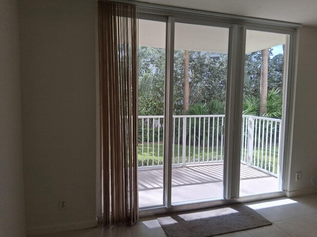 Building Photo - 3540 S Ocean Blvd