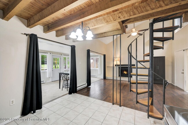 Building Photo - 300 Lake Rd