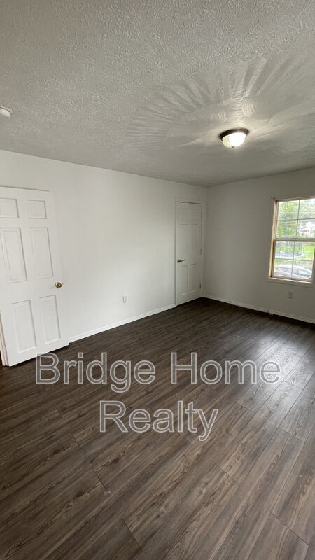 Building Photo - 62 Whiteman Ave