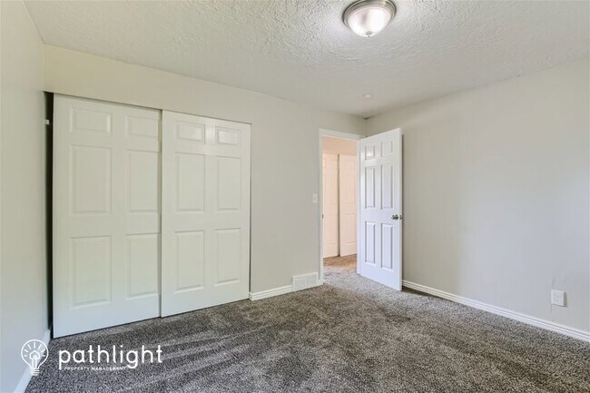 Building Photo - 667 West 2200 North