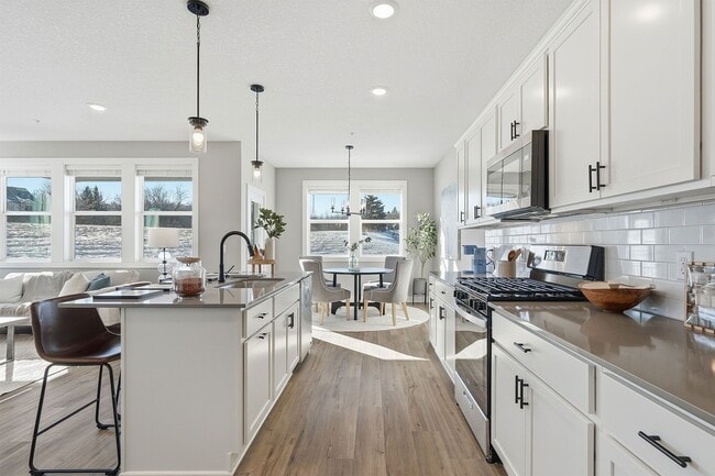 Building Photo - The Crossing at Ritter Meadows