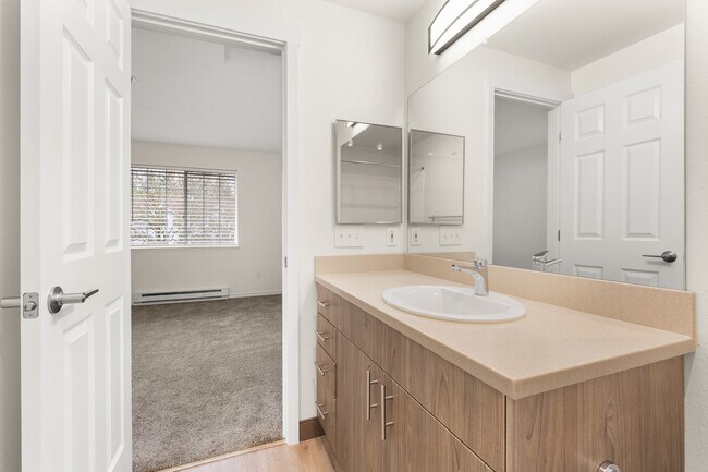 Building Photo - 7453 Newcastle Golf Club Rd