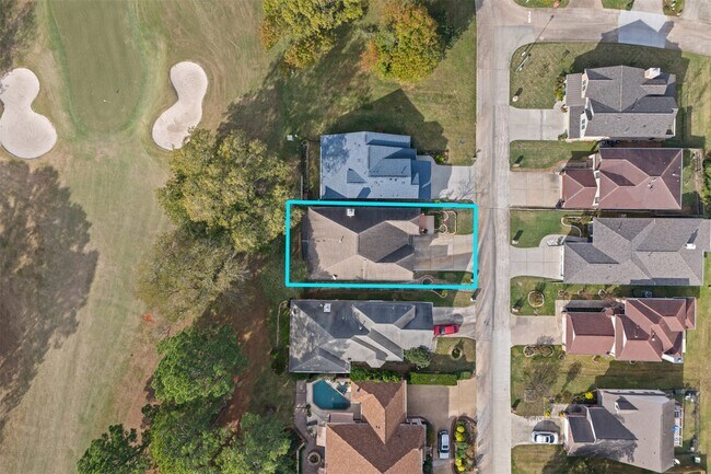 Building Photo - 120 Harbour Town Dr