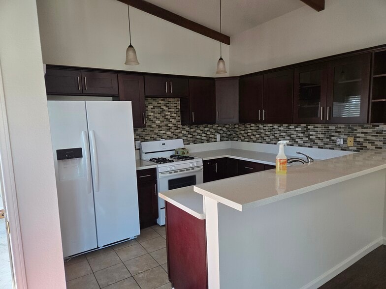 Building Photo - 18338 Amie Ave