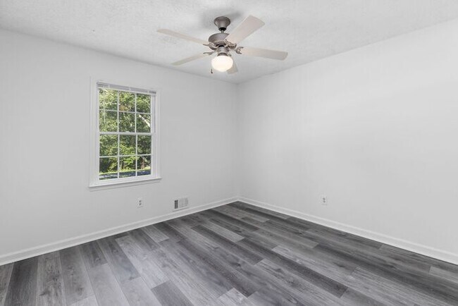 Building Photo - 1285 Coronada Dr