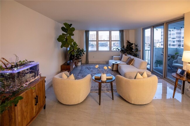 Building Photo - 2750 NE 183rd St