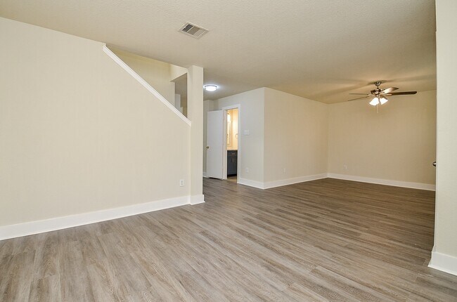 Building Photo - 3935 Federal Ln