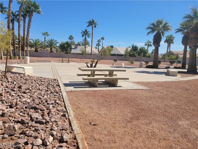 Building Photo - 6277 Elvido Ave