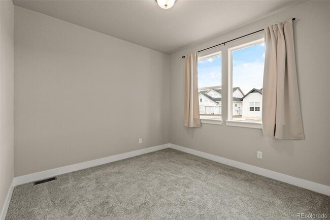 Building Photo - 16353 Cattle Crk Ct