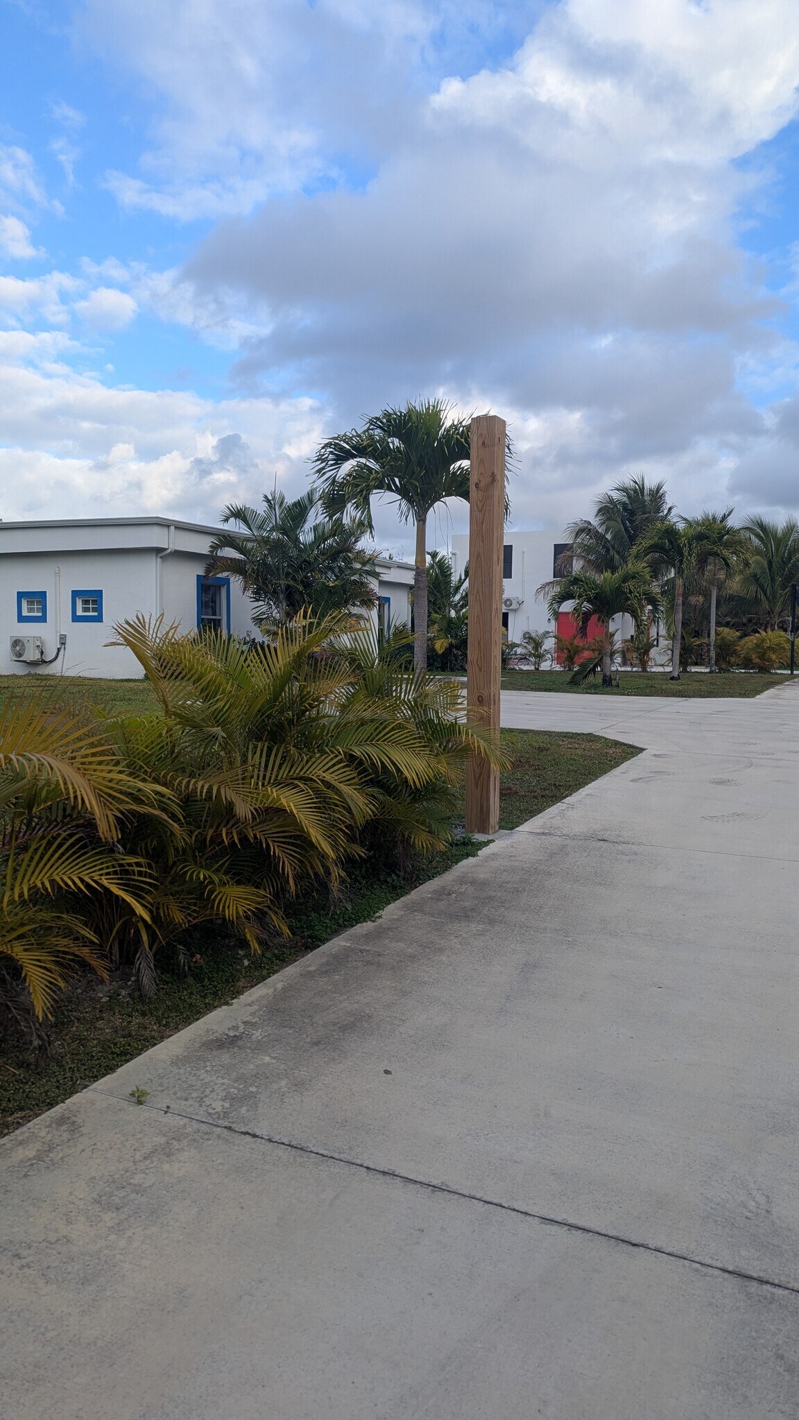 Building Photo - 1335 Churchill Rd