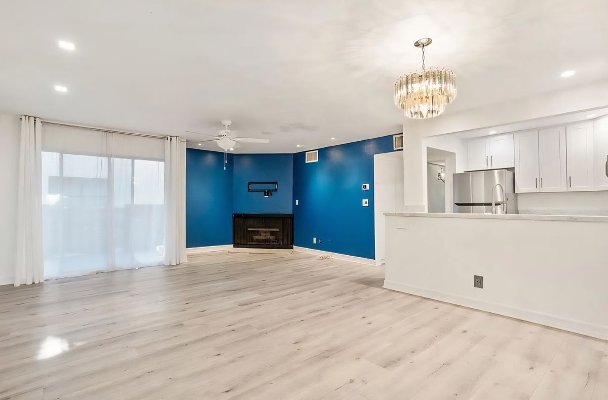 Building Photo - 355 S Madison Ave