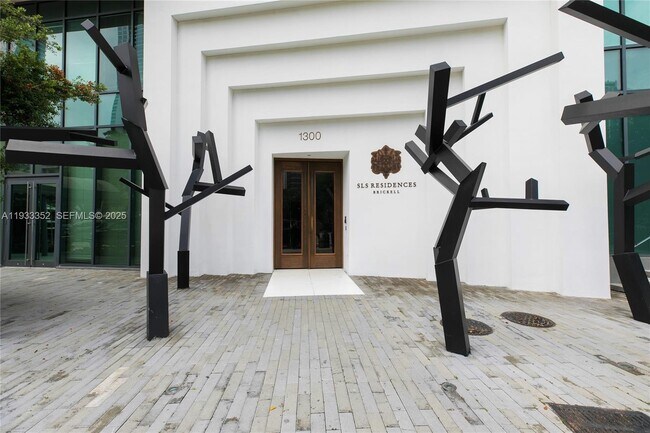 Building Photo - 1300 S Miami Ave