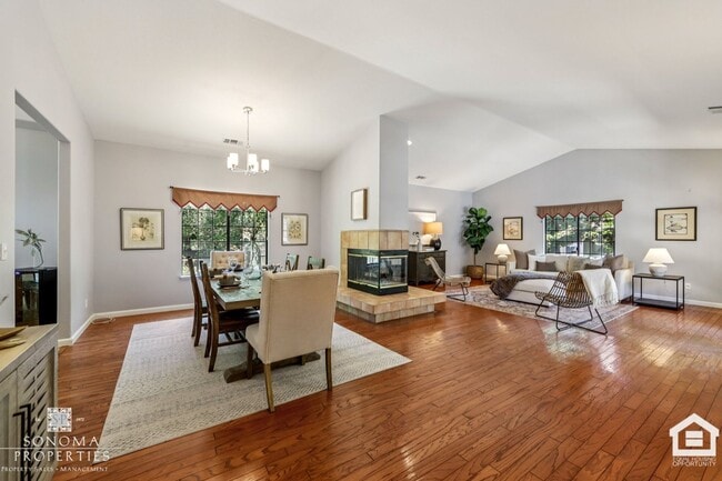 Building Photo - Spacious 3BD/2BA Home in Desirable Sonoma Greens Community