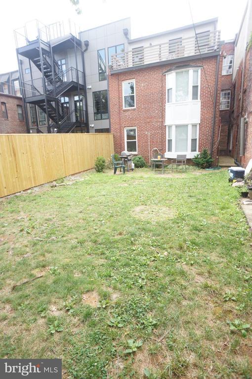 Building Photo - 471 M St NW
