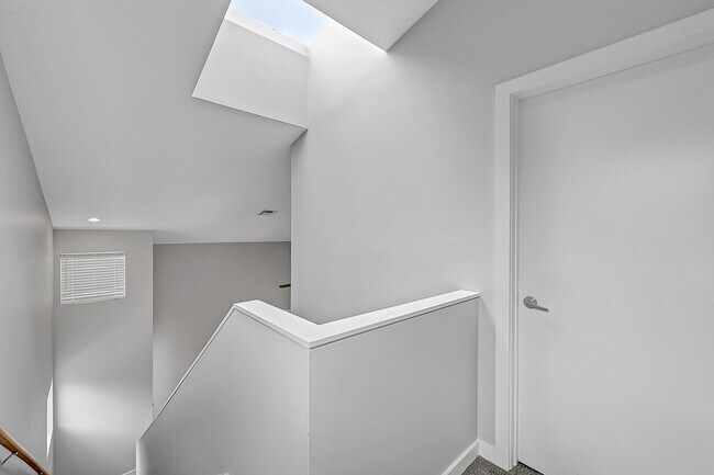 Building Photo - 1504 Cleveland St