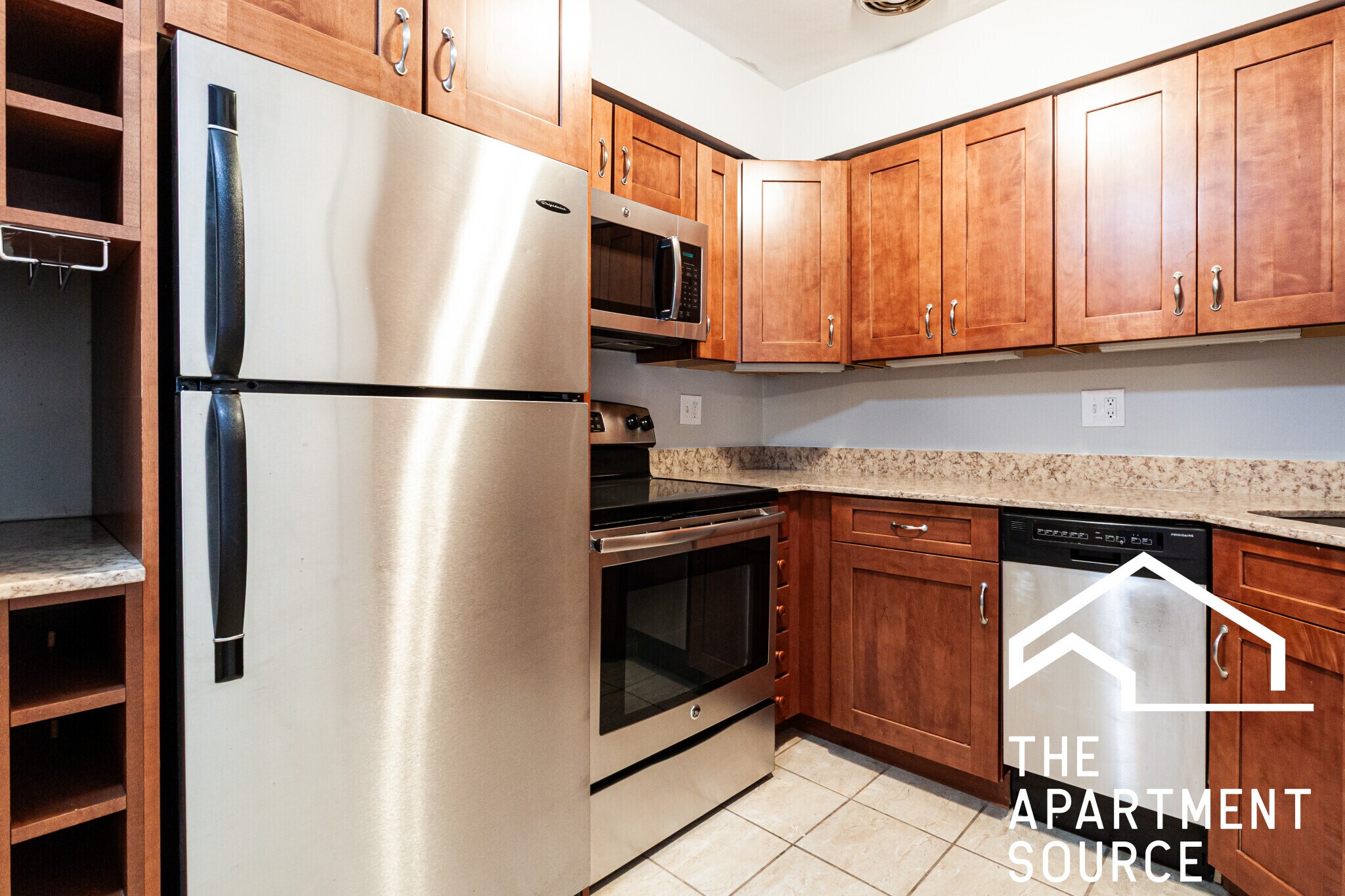 Building Photo - 744 W Gordon Ter