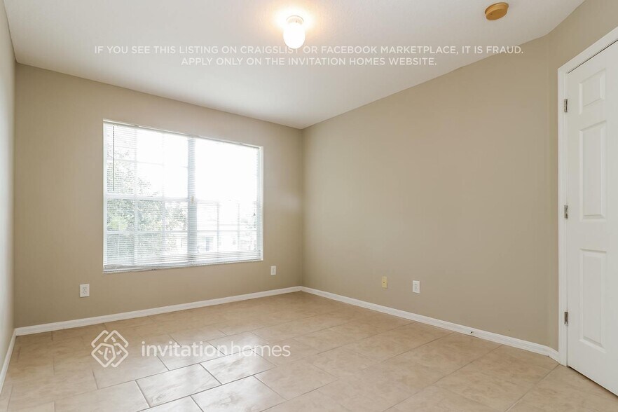 Building Photo - 27001 Arrowbrook Way