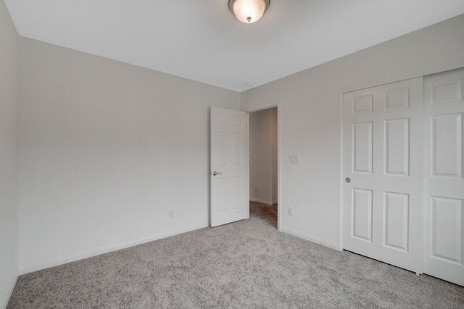 Building Photo - 7027 Jasper Hill Way