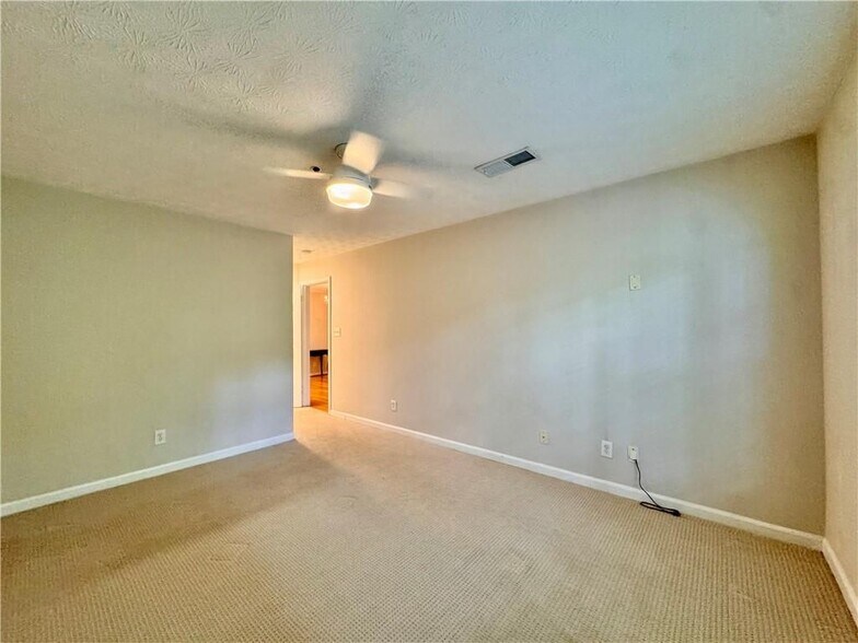Building Photo - 970 Sidney Marcus Blvd NE