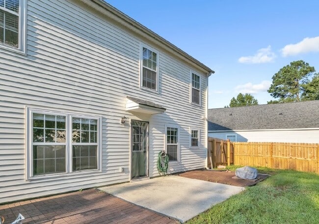 Building Photo - 3006 Kinswood Ln