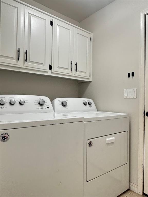 Building Photo - 1381 E Amber Dr