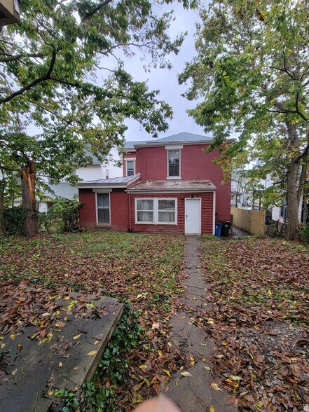 Building Photo - 416 6th Ave