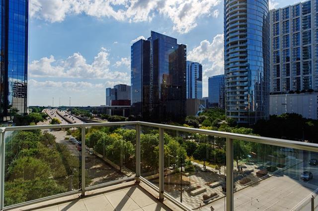 Building Photo - 2025 Woodall Rodgers Fwy