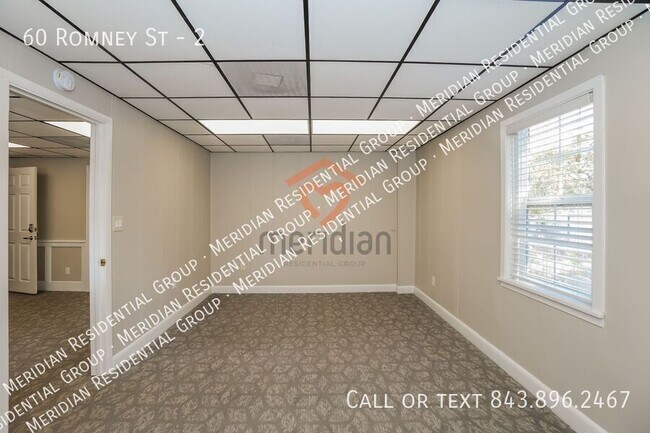 Building Photo - 60 Romney St