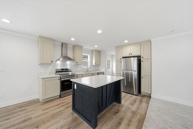 Building Photo - 3 Bed / 2 Bath Home in Hickory FOR RENT Pet Friendly! Unit 29