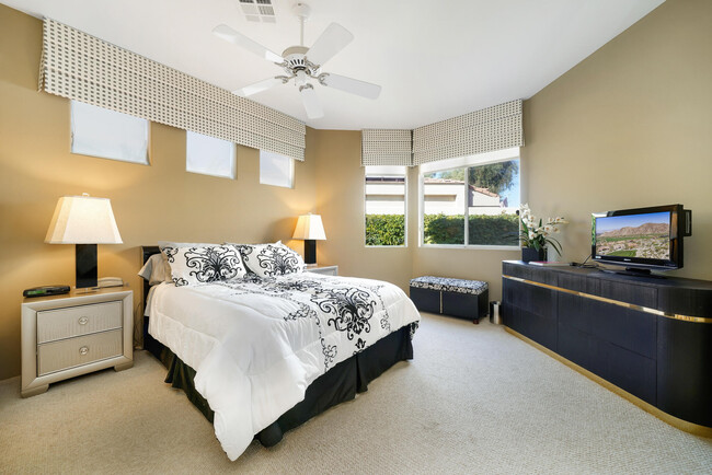 Building Photo - 75273 Spyglass Dr