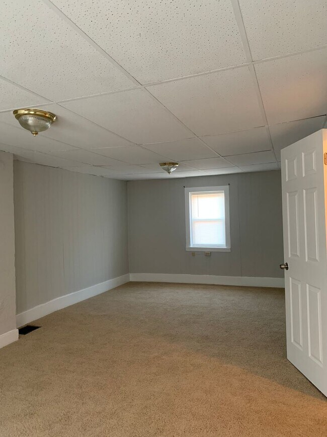 Building Photo - Single Family House located on Leitersburg Road in Smtihsburg MD