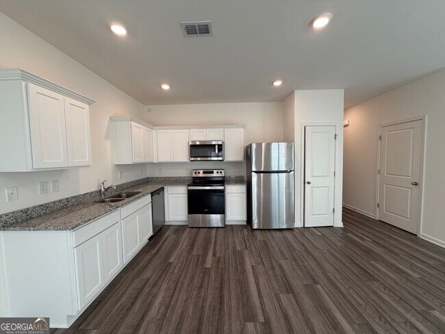 Building Photo - 3520 Condor Ct