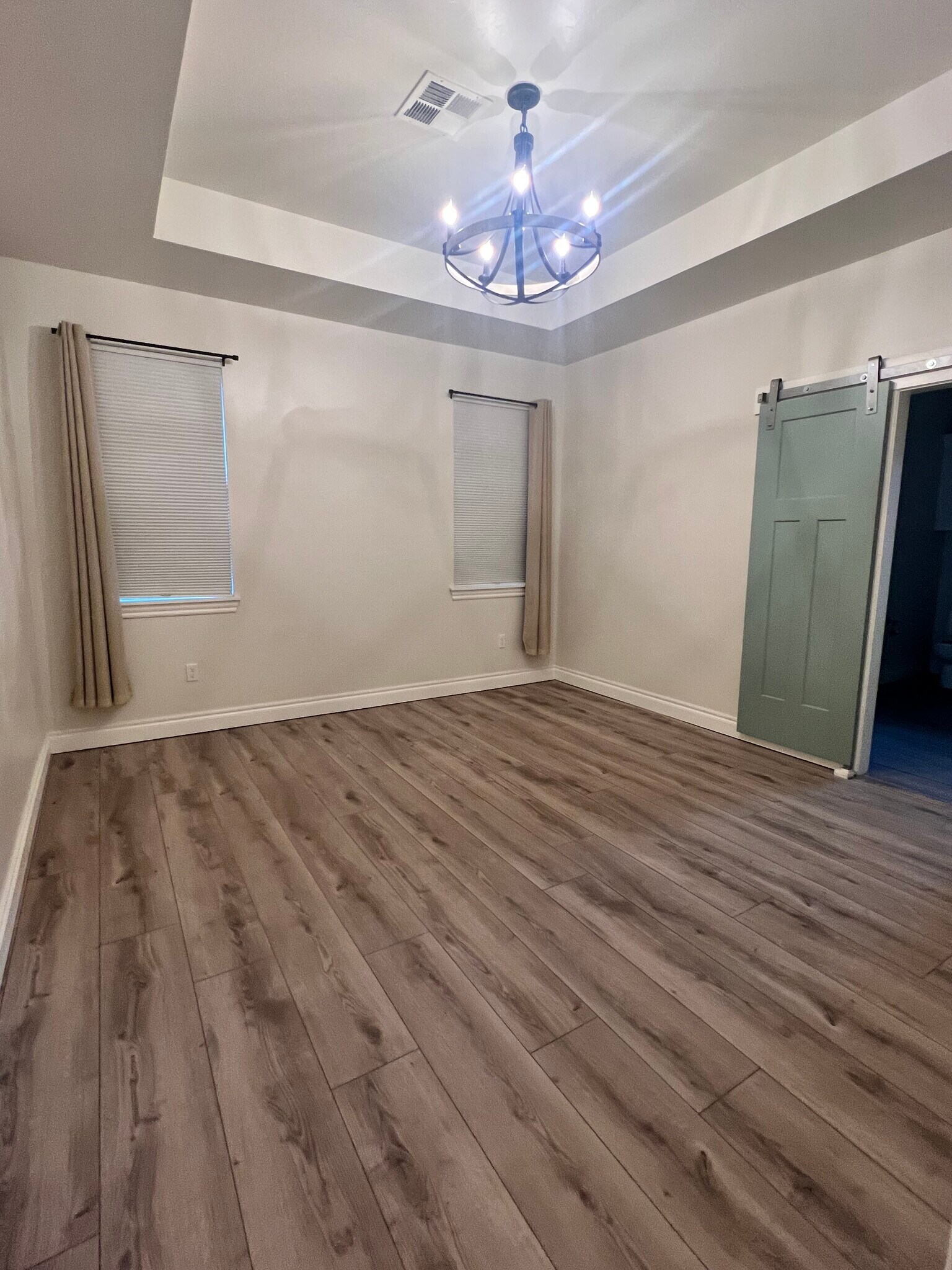 Master Bedroom - 14516 Park Cir