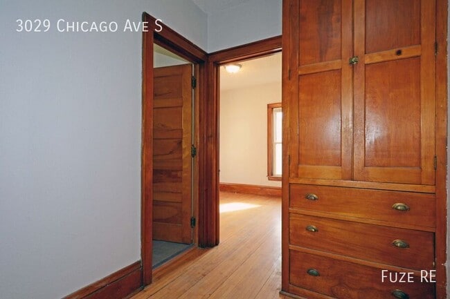 Building Photo - 3029 Chicago Ave