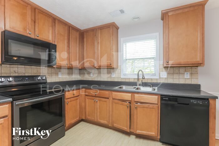 Building Photo - 1217 River Rush Ln NE