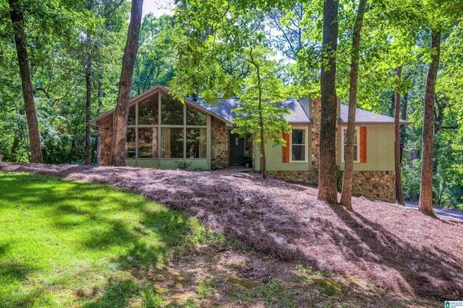 Building Photo - 1928 Indian Lake Dr