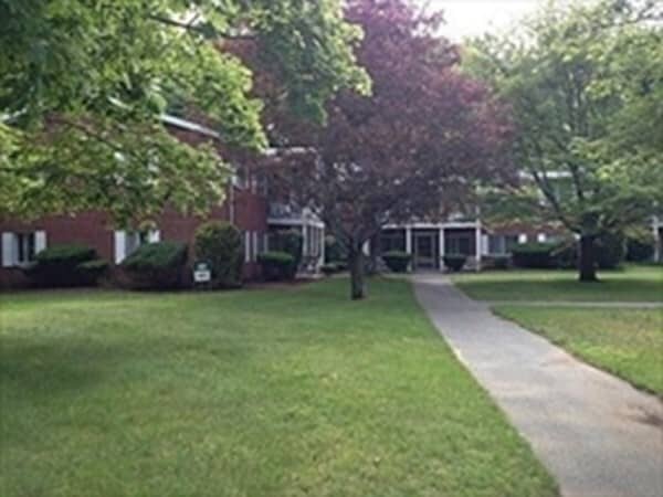 Building Photo - 44 Bayberry Dr