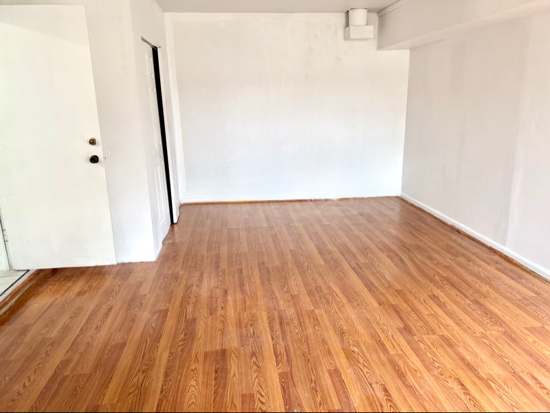 Building Photo - 2502 Ave O NW