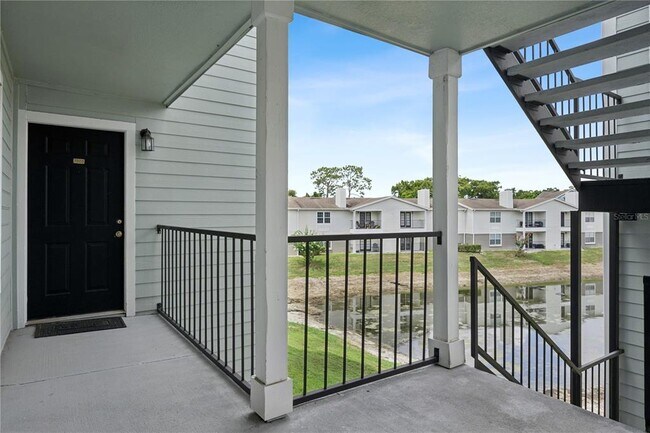 Building Photo - 2550 N Alafaya Trail