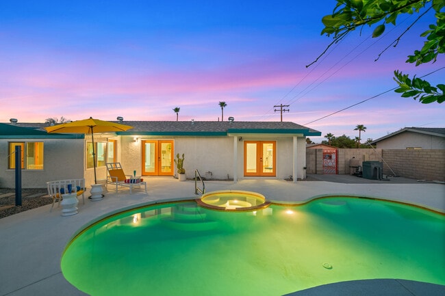 Building Photo - 2627 N Cerritos Rd