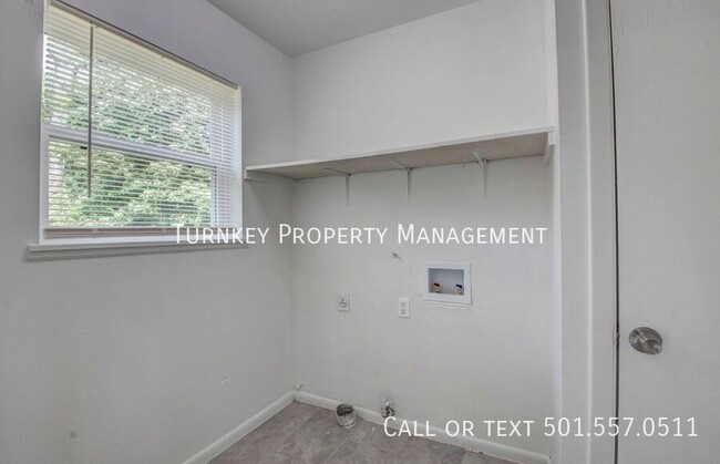 Building Photo - 91 White Oak Ln