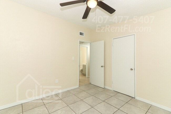 Building Photo - 4 Bed 1 Bath with Carport - Completely Rem...