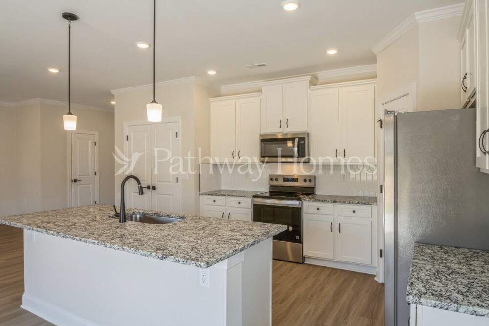 Building Photo - 138 Wembury Ln