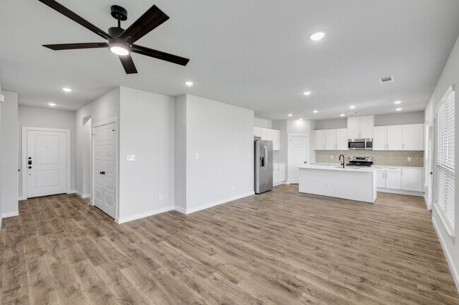 Building Photo - AVAILABLE NOW! EDGEWOOD ESTS DUPLEX LOCATED ON 1-ACRE LOT IN MIDLOTHIAN, TX!