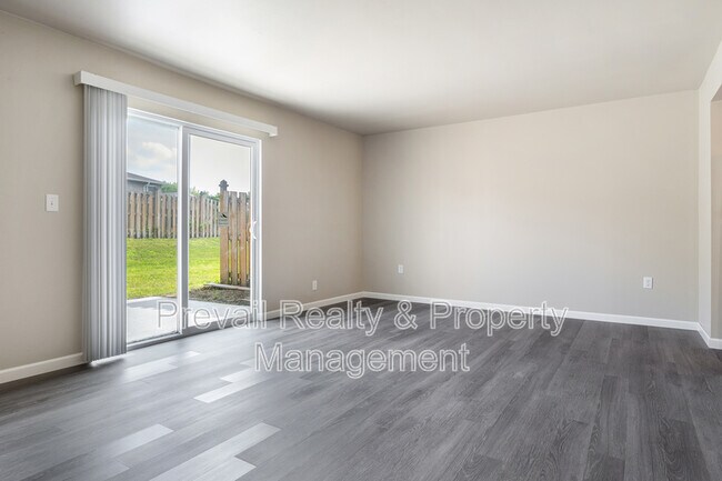 Building Photo - 4412 Pepper Dr