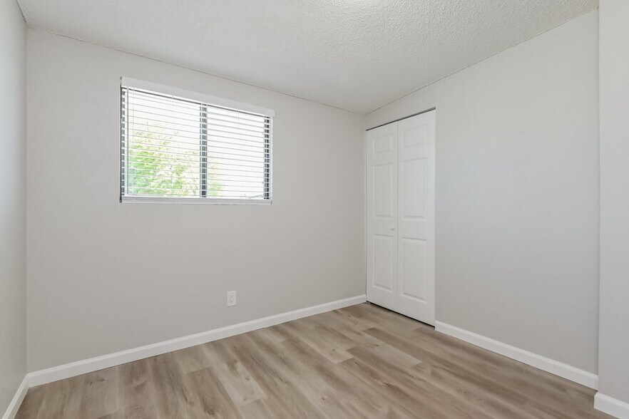 Building Photo - 6761 E Fayette St