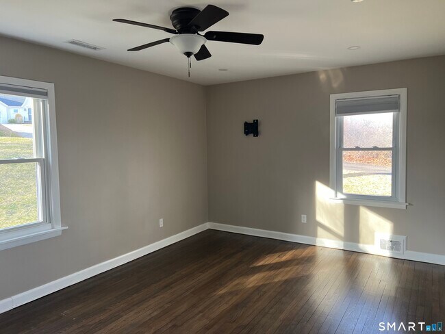 Building Photo - 49 Warner Rd