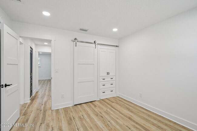 Building Photo - 3165 Creighton Forest Dr