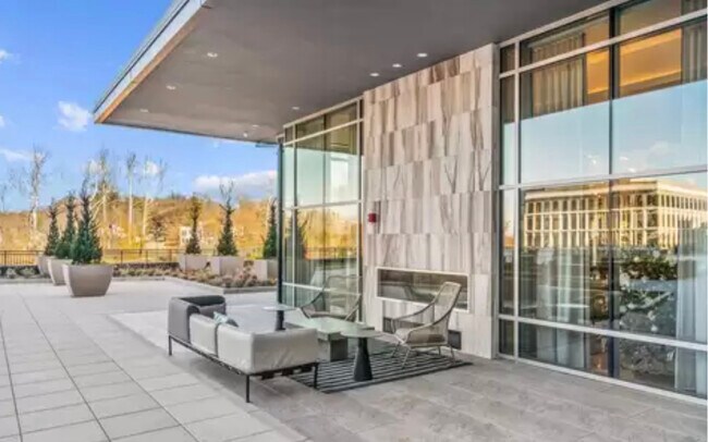 Building Photo - 145 Riverhaven Dr