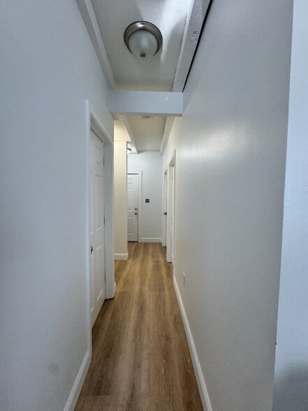 Building Photo - 294 Spruce St